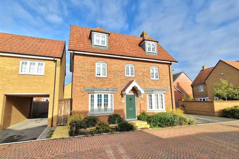 Croxden Gardens, Great Denham, Bedford