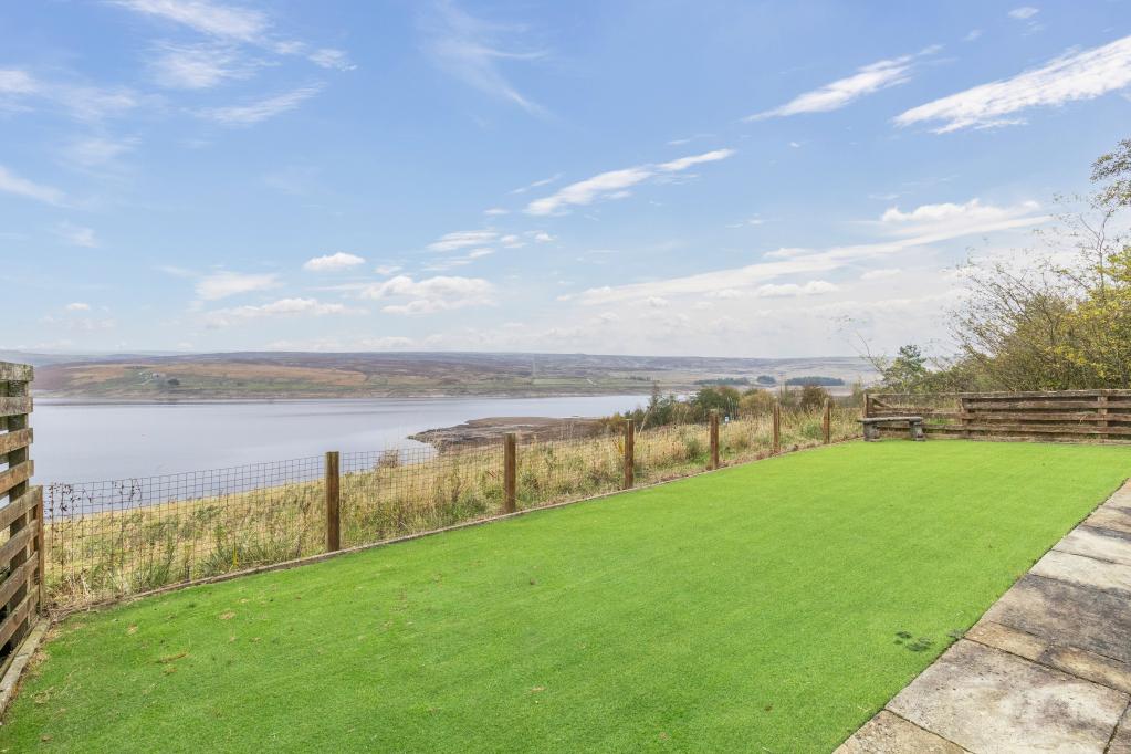 Rear Garden/Views