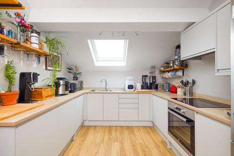 3 bedroom flat for sale, The Boot Factory, St George