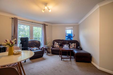 3 bedroom flat for sale, Canavan Court, Falkirk FK2