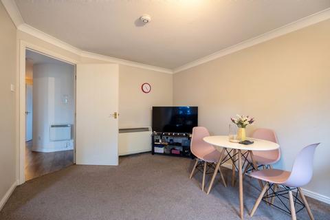 3 bedroom flat for sale, Canavan Court, Falkirk FK2