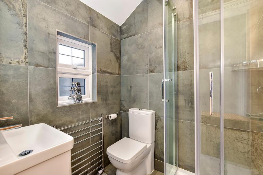 Ground Floor Shower/WC