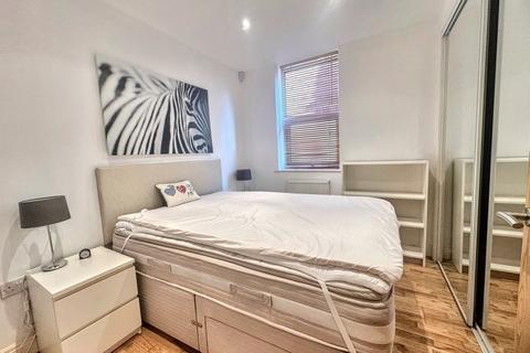 1 bedroom flat for sale, Boscombe East