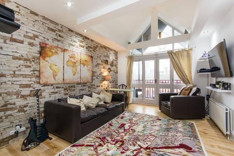 1 bedroom flat to rent, Lancaster Drive, Isle Of Dogs, London, E14