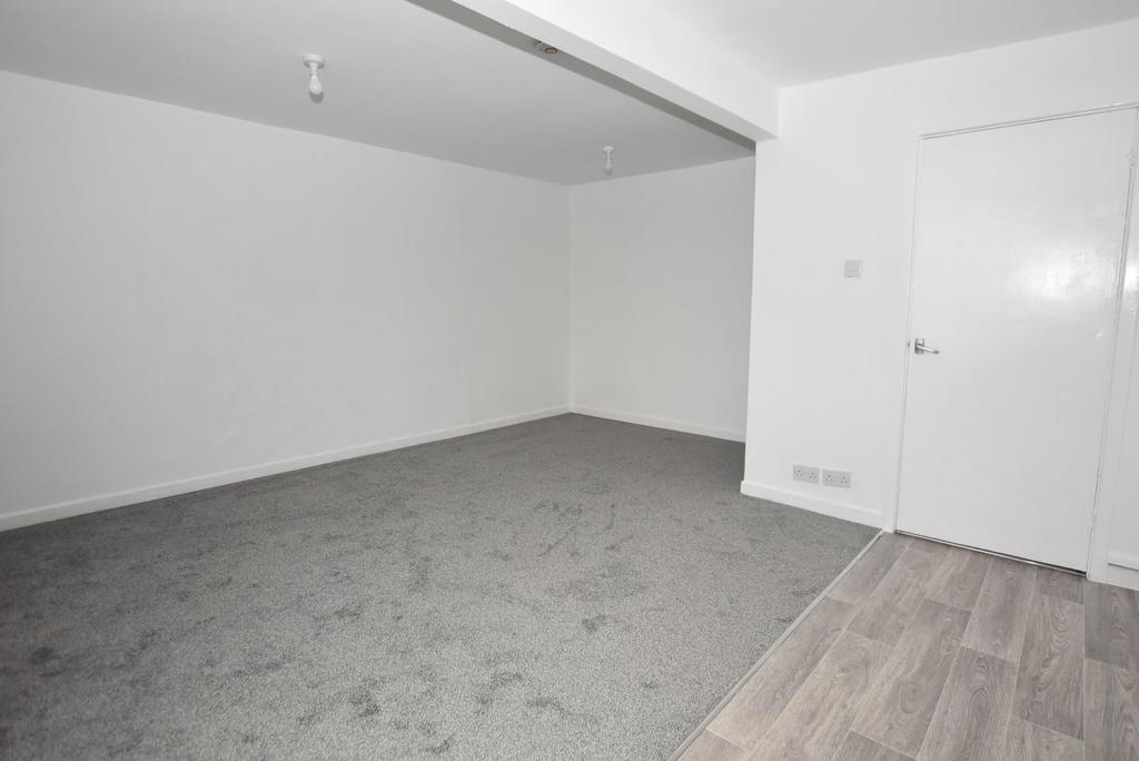 Living room 4.JPG