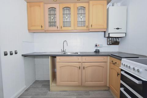 2 bedroom flat to rent, North Wingfield Road, Grassmoor, Chesterfield, S42 5ER