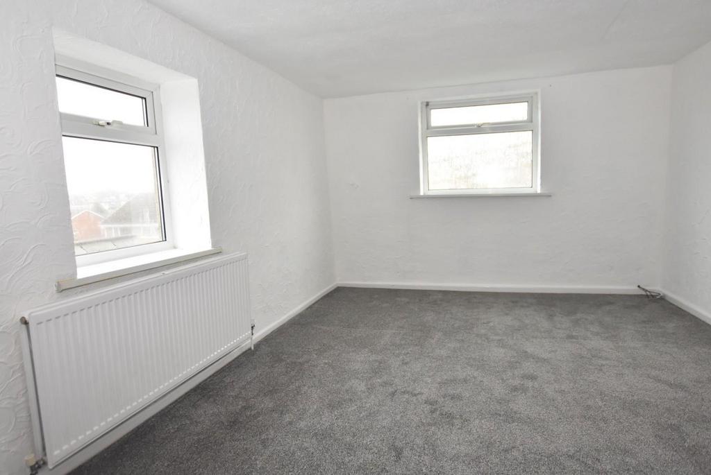 Bedroom 1 3.JPG