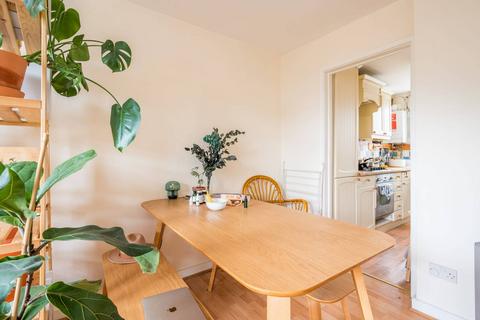 1 bedroom flat to rent, Rawstorne Street, Angel, London, EC1V