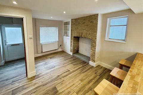 3 bedroom end of terrace house for sale, High Street, Collyweston, Stamford