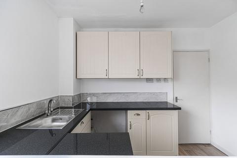 2 bedroom terraced house for sale, Godstow Road, London SE2