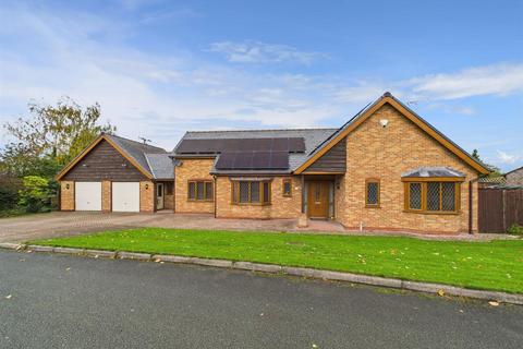 3 bedroom detached bungalow for sale, 1 Brydges Gate, Llandrinio, Llanymynech
