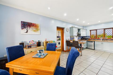 3 bedroom detached bungalow for sale, 1 Brydges Gate, Llandrinio, Llanymynech