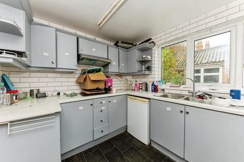 undefined, Legsby Avenue, Grimsby DN32