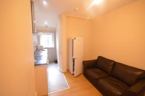 1 bedroom flat to rent, Mackintosh Place, Cardiff, CF24