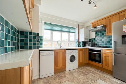 3 bedroom apartment for sale, Orchard Mead House, Finchley Road, NW11