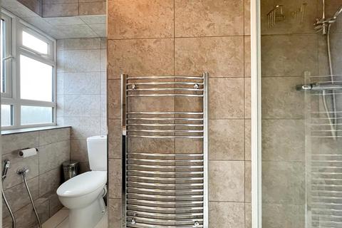 3 bedroom apartment for sale, Orchard Mead House, Finchley Road, NW11