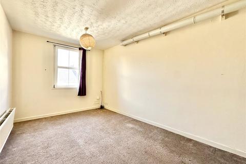 1 bedroom flat for sale, Well Street, Torrington, Devon