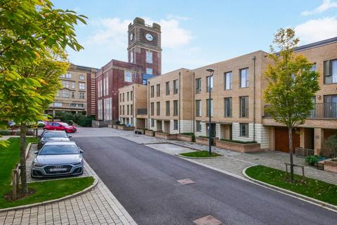 3 bedroom townhouse for sale, Clock Tower Way, York