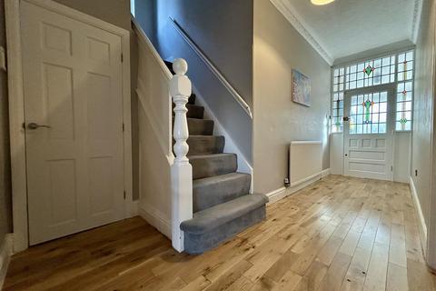 5 bedroom semi-detached house for sale, Hagley Road, Hayley Green, Halesowen