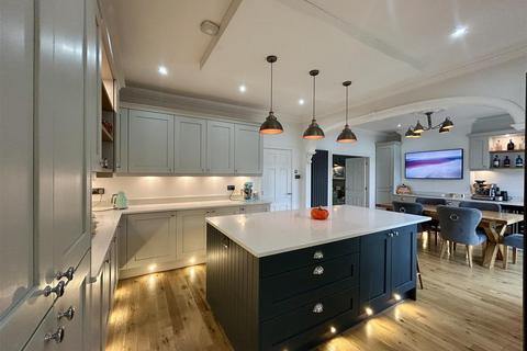 5 bedroom semi-detached house for sale, Hagley Road, Hayley Green, Halesowen
