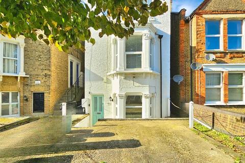 2 bedroom apartment for sale, Birkbeck Road, Beckenham