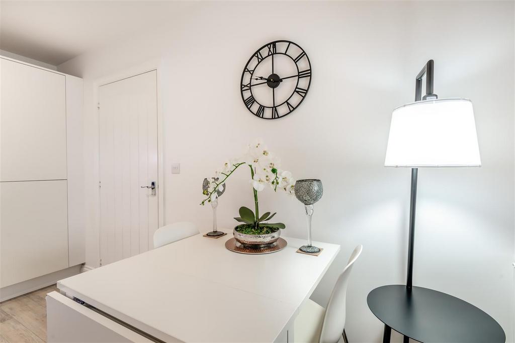 8669165-interior13.jpg