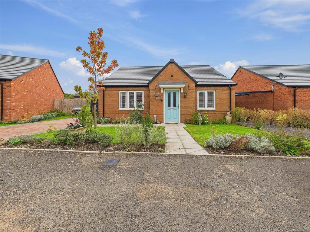 CAM02453 G0-PR0215-STILL014.jpg