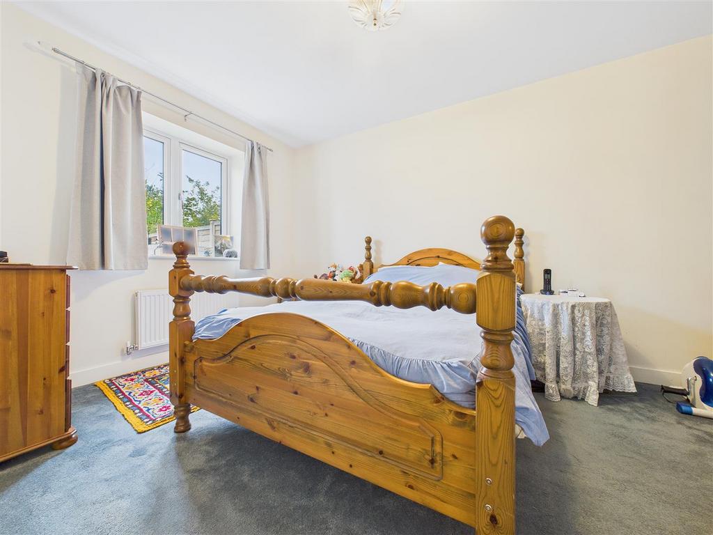 CAM02453 G0-PR0215-STILL002.jpg