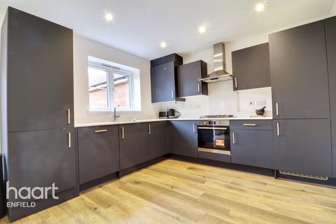 undefined, Silver Birch Close, Waltham Cross