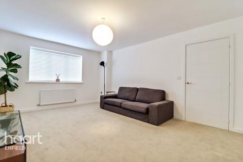 Silver Birch Close, Waltham Cross