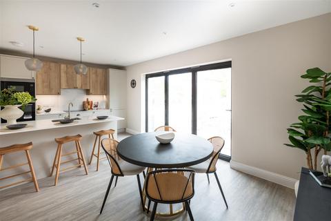 undefined, 24 - 26 Weatherhill Road, Smallfield, Horley