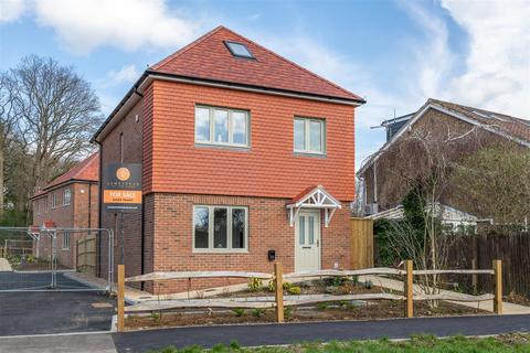 undefined, 24 - 26 Weatherhill Road, Smallfield, Horley