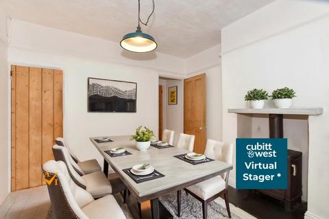 2 bedroom terraced house for sale, New North Road, Reigate, Surrey