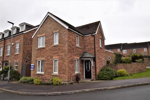3 bedroom detached house to rent, Oak Drive, Barton-Upon-Humber