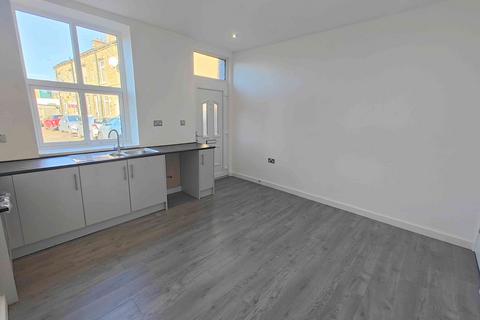 1 bedroom terraced house for sale, Wakefield Road, Brighouse HD6