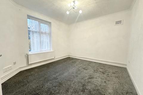 undefined, Montrose Avenue, Edgware, HA8