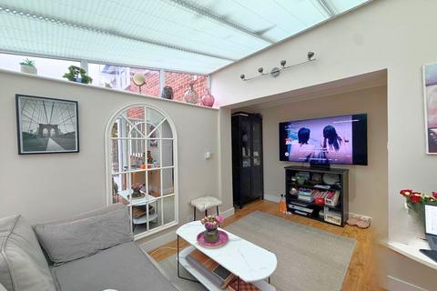 undefined, Kingsway Road, Cheam, SM3
