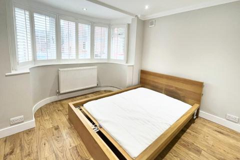 undefined, Kingsway Road, Cheam, SM3