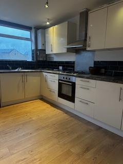 3 bedroom terraced house to rent, Harrow HA2