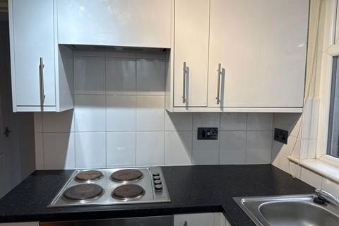 2 bedroom terraced house to rent, Chapel Street, Brynmawr, Ebbw Vale