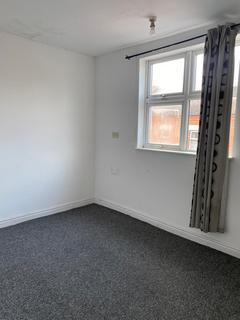 4 bedroom flat to rent, Haddon Street, Highfields, Leicester  LE2