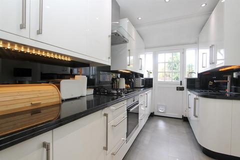 34 Highfield Road, Sutton, SM1 4JX