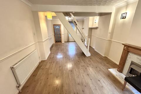 3 bedroom terraced house to rent, Coronation Road, Ipswich IP4