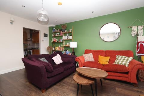 2 bedroom flat for sale, Seymour Grove, Manchester, M16