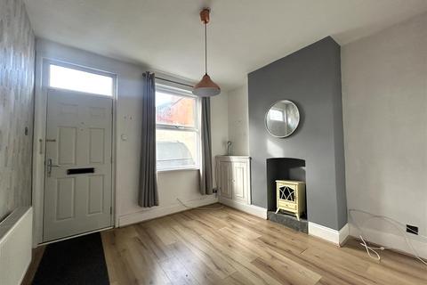 2 bedroom end of terrace house for sale, Oxford Street, Syston, Leicester