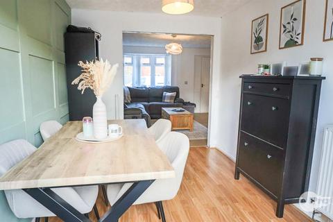 undefined, Merlin Avenue, Nuneaton