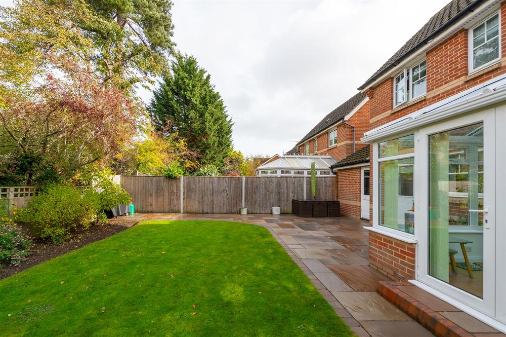 4 Larksfield externals-19.jpg