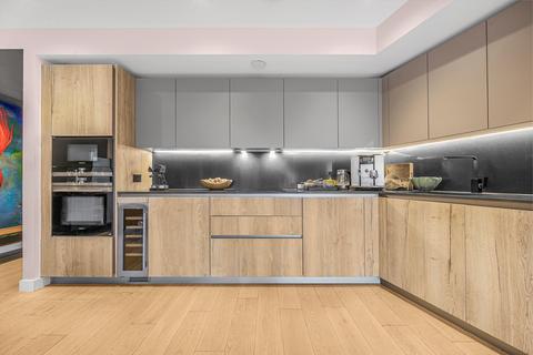 3 bedroom flat for sale, Jasper Walk, Shoreditch, N1
