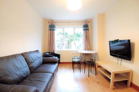 undefined, 8 St Lukes Court