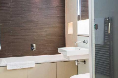 1 bedroom apartment to rent, Green Street, London